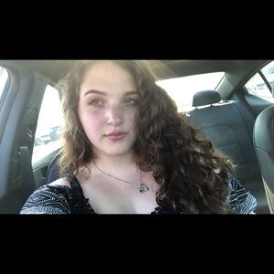 Meet your Posher, Tara